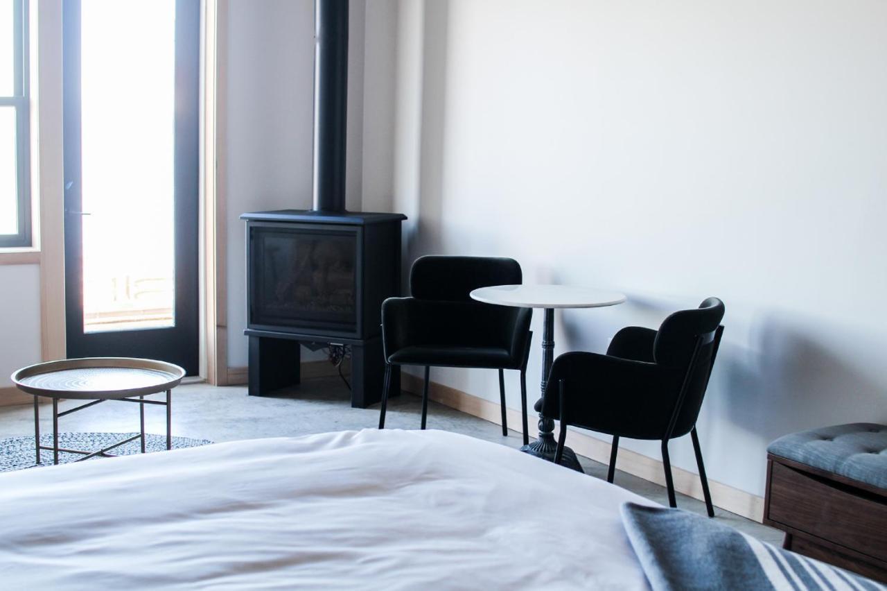 Bowline Hotel Astoria Bagian luar foto